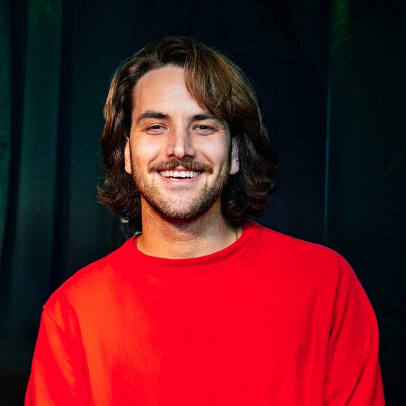 Meet the Posher Other - Matt Sells Hats